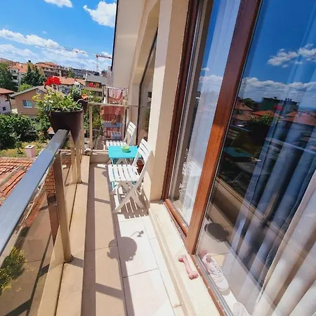 Sunny Romance Apartment *