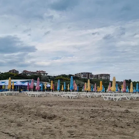 Apartment Sunny Romance Burgas City