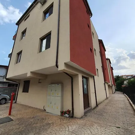 Sunny Romance Apartment *